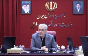 وزیر اقتصاد: دشمنان آرزوی زمین‌زدن اقتصاد ایران را به گور خواهند برد + فیلم